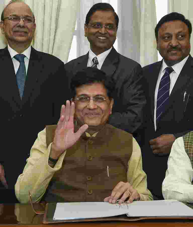 2019年预算：以下是金融部长Piyush Goyal在所得税，TDS上表示